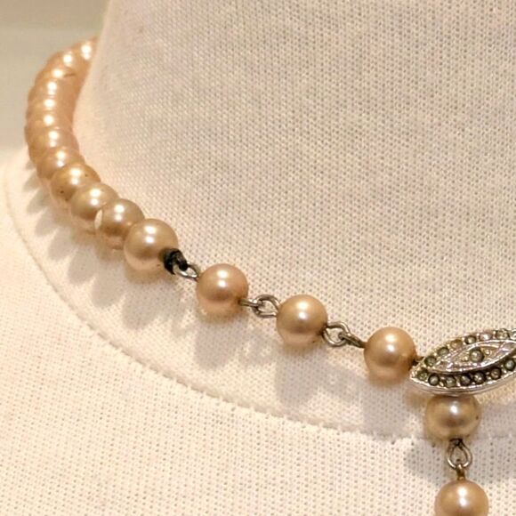 Lovely Antique Faux Champagne Glass Pearl Necklace with Paste Stone Hook Clasp - Picture 3 of 8